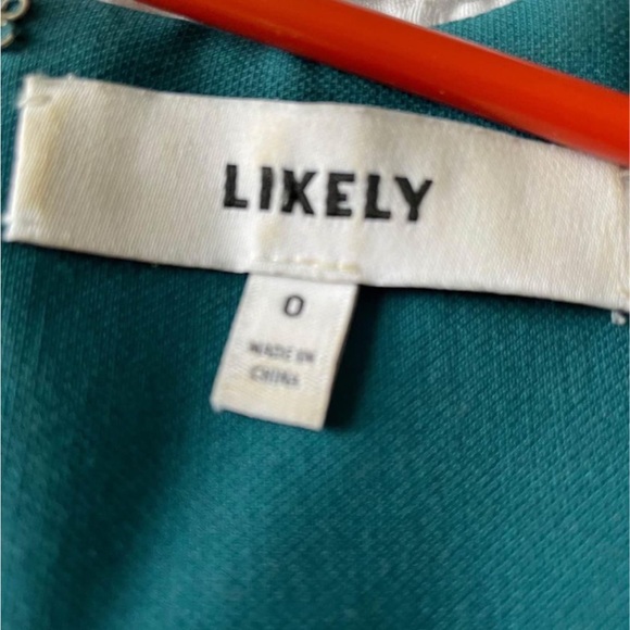 Green dress 0 used once $45 - Picture 2 of 2